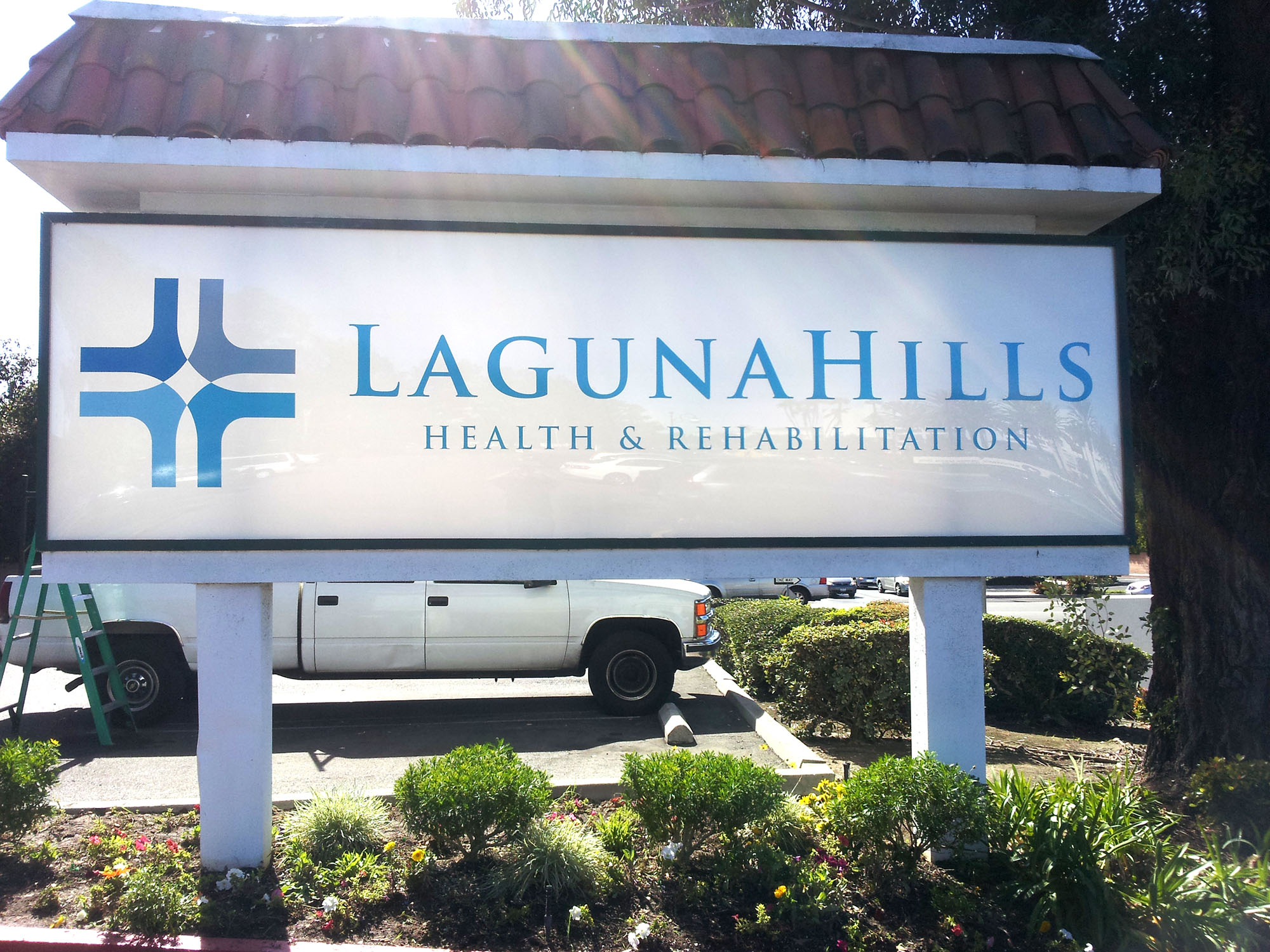 Laguna Hills - lightbox face 2