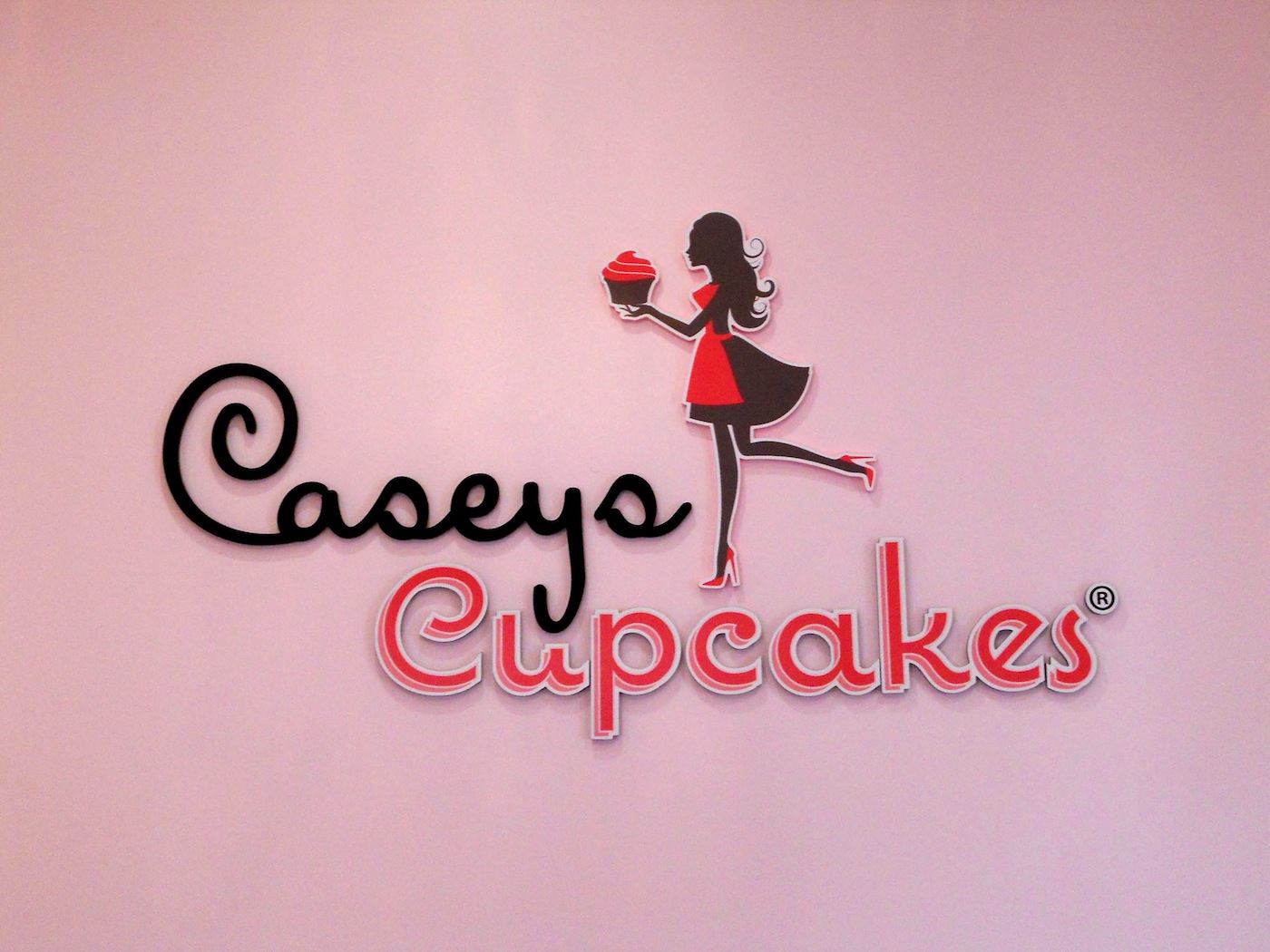 Caseys Cupcakes - Dimensional Acrylic Lobby Sign