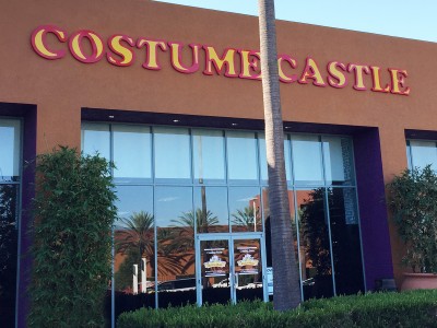 Costume-Castle-formed-plastic-letters