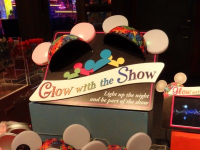 Disney-Glow-with-the-Show-retail-shelf-display-1