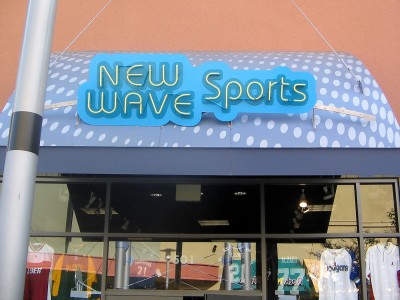 New-Wave-exposed-neon-letters