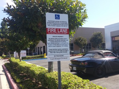 Standard-Regulation-Sign-for-parking-lot-entrances