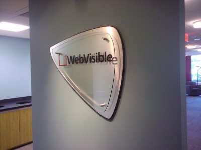 WebVisible-Brushed-Metal-Laminate-Base-with-Acrylic-Face-and-Standoffs